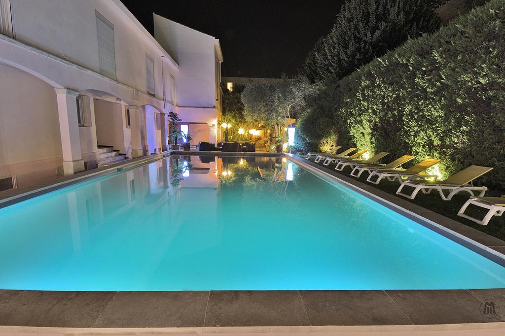 Hotel Mireille Arles Luaran gambar