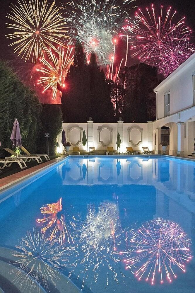 Hotel Mireille Arles Luaran gambar