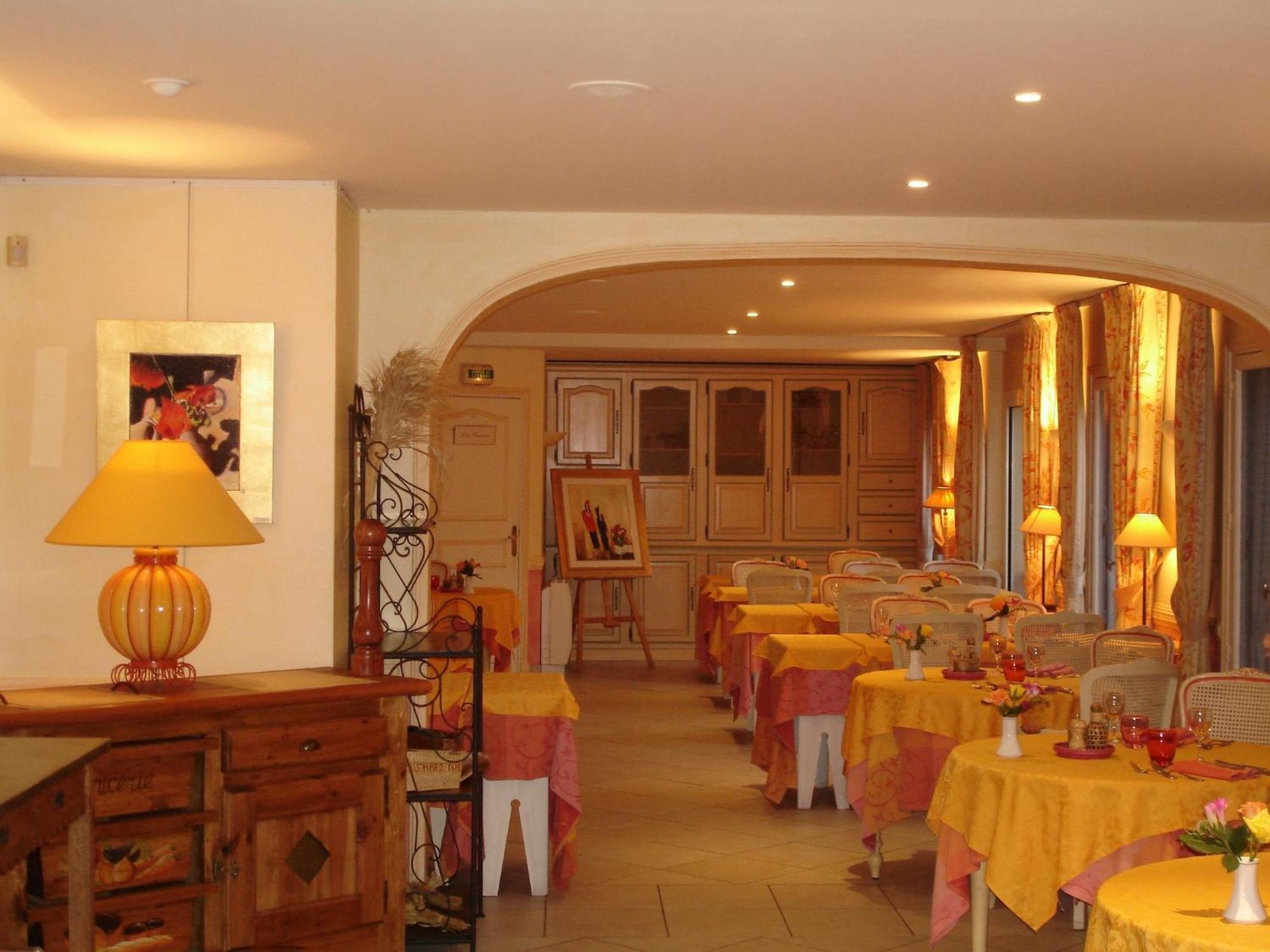 Hotel Mireille Arles Luaran gambar